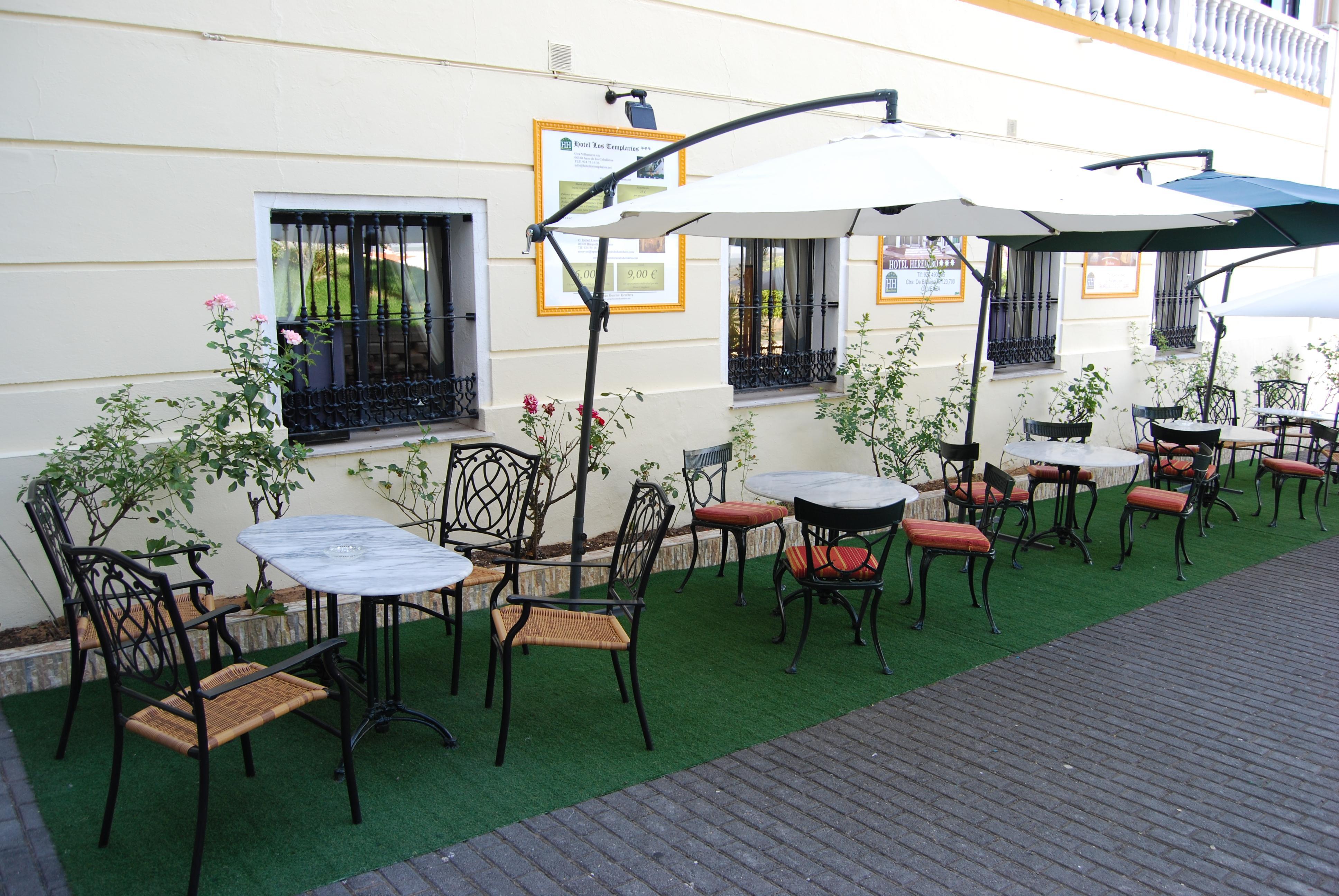 Hotel Los Templarios Jerez De Los Caballeros Bagian luar foto