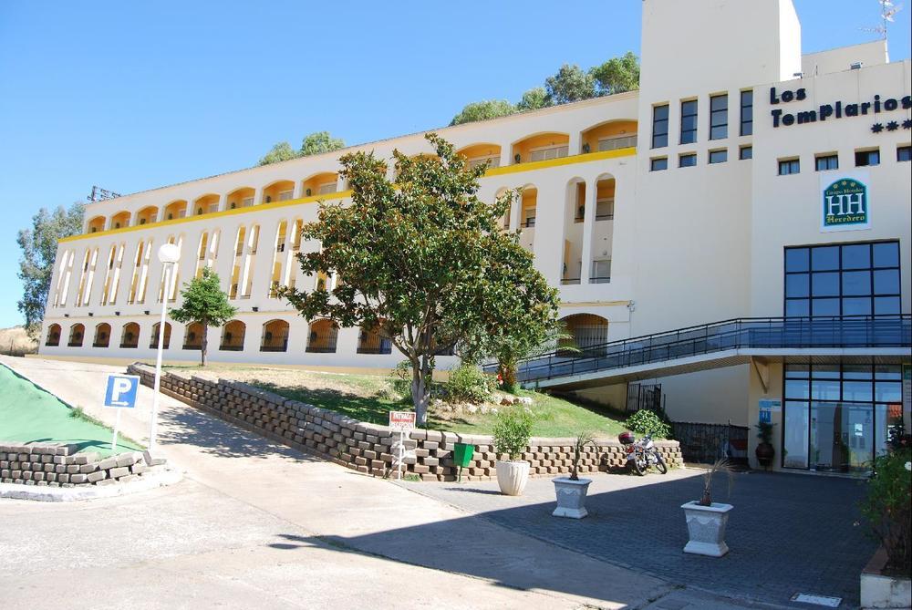 Hotel Los Templarios Jerez De Los Caballeros Bagian luar foto
